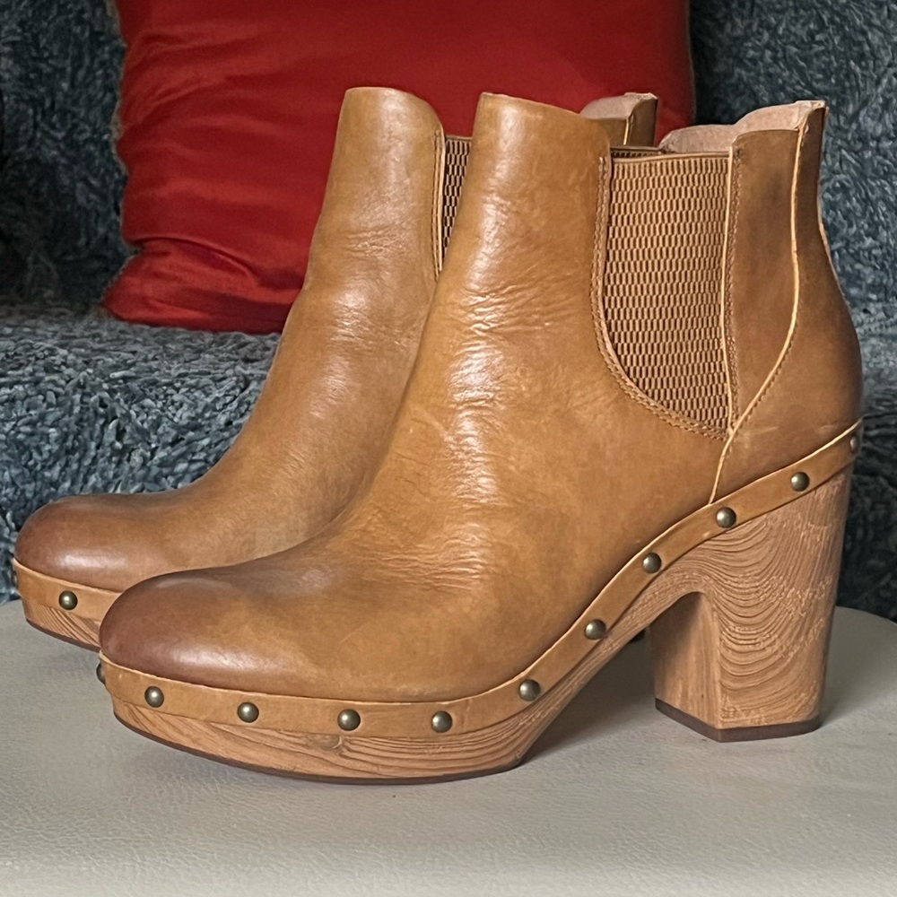 Kork-Ease Brown Platform Booties